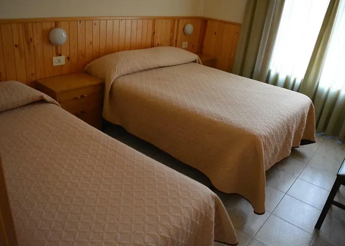 La Neu Kro Castellar De N'Hug